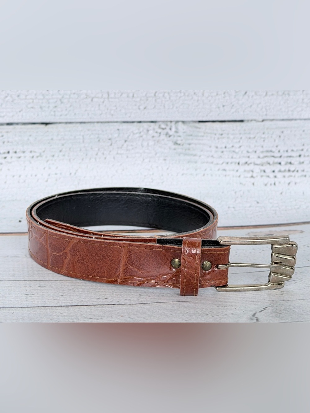 Vintage Women's Croc Embossed Leather Belt - Picture 3 of 6